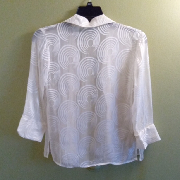 Womans S Ravel White Boxy 3/4 Sleeve Blouse Sheer Notched Collar Lightweight - Picture 3 of 4